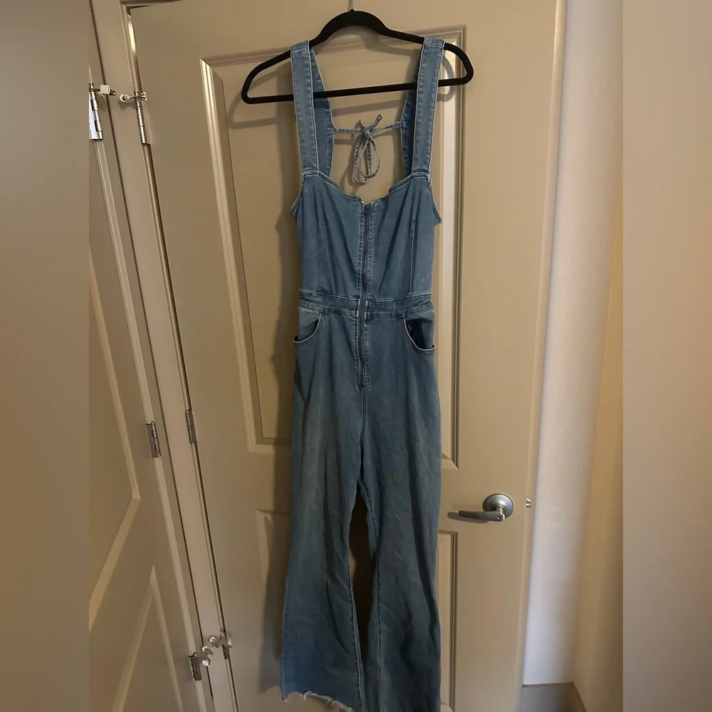 Free People backless Jean jumpsuit - Picture 3 of 6